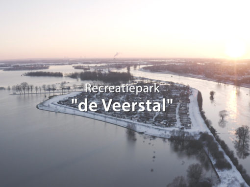 Recreatiepark de Veerstal met hoogwater èn sneeuw